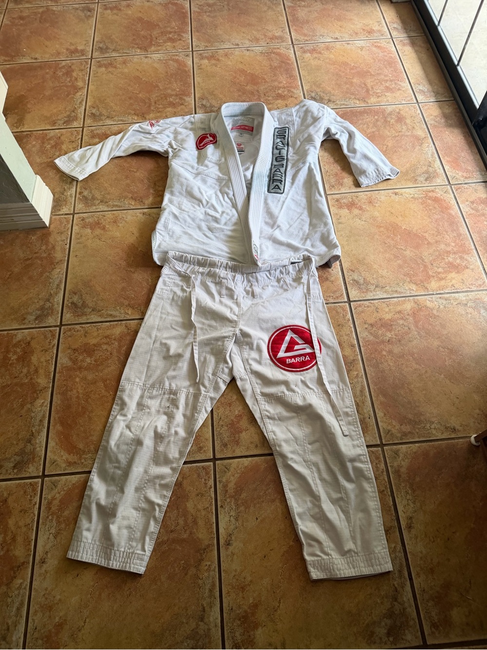 Gracie Barra M set GI